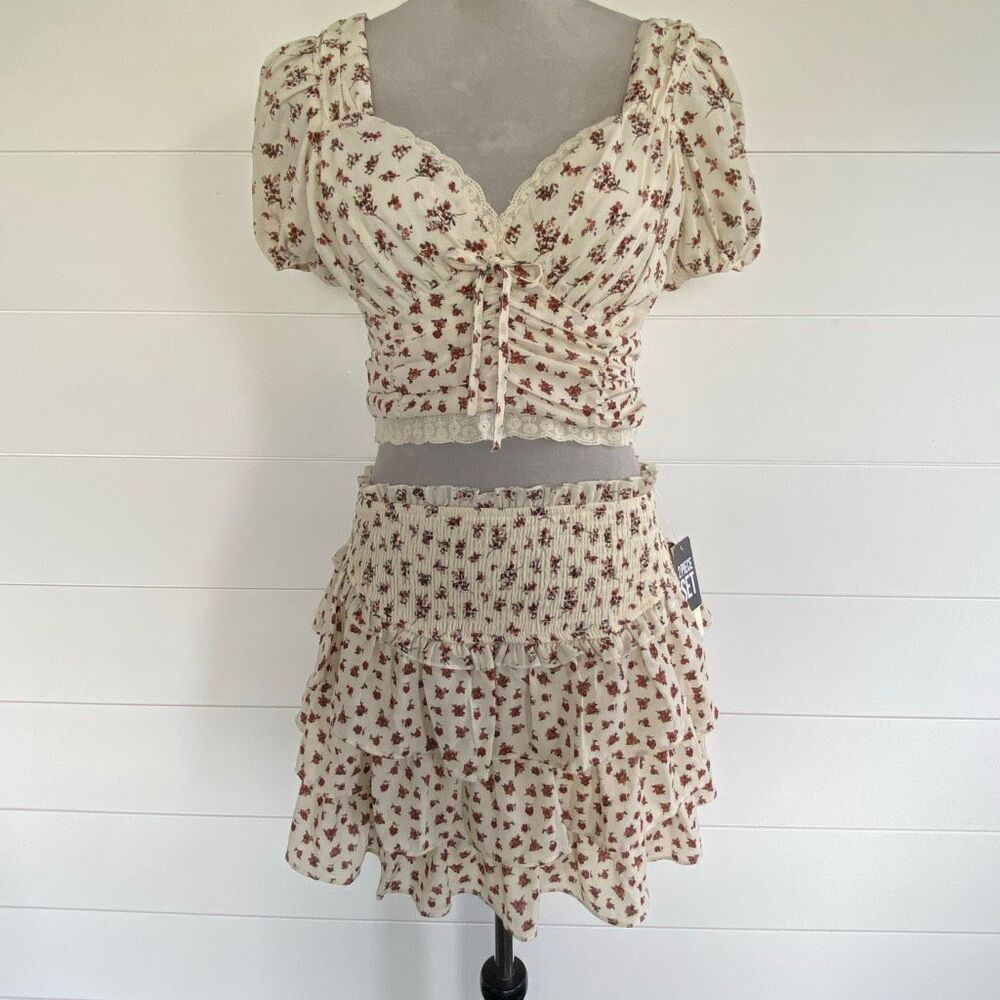 Thirty Thirty 2 pcs skirt set floral tiered smock size Medium NWT